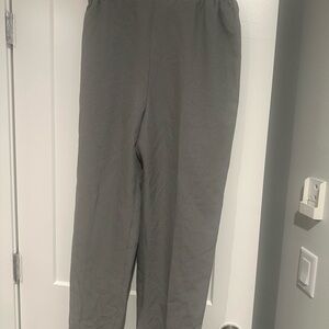 Chic Women's Gray Trousers